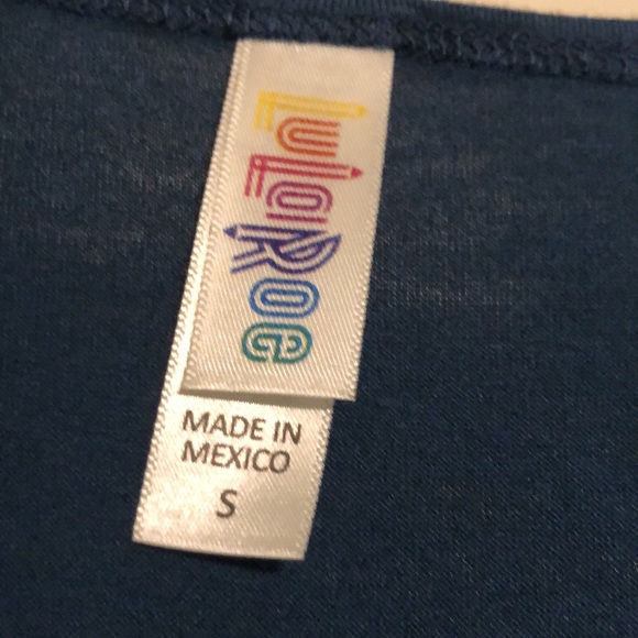 LuLaRoe Classic T - Picture 3 of 5